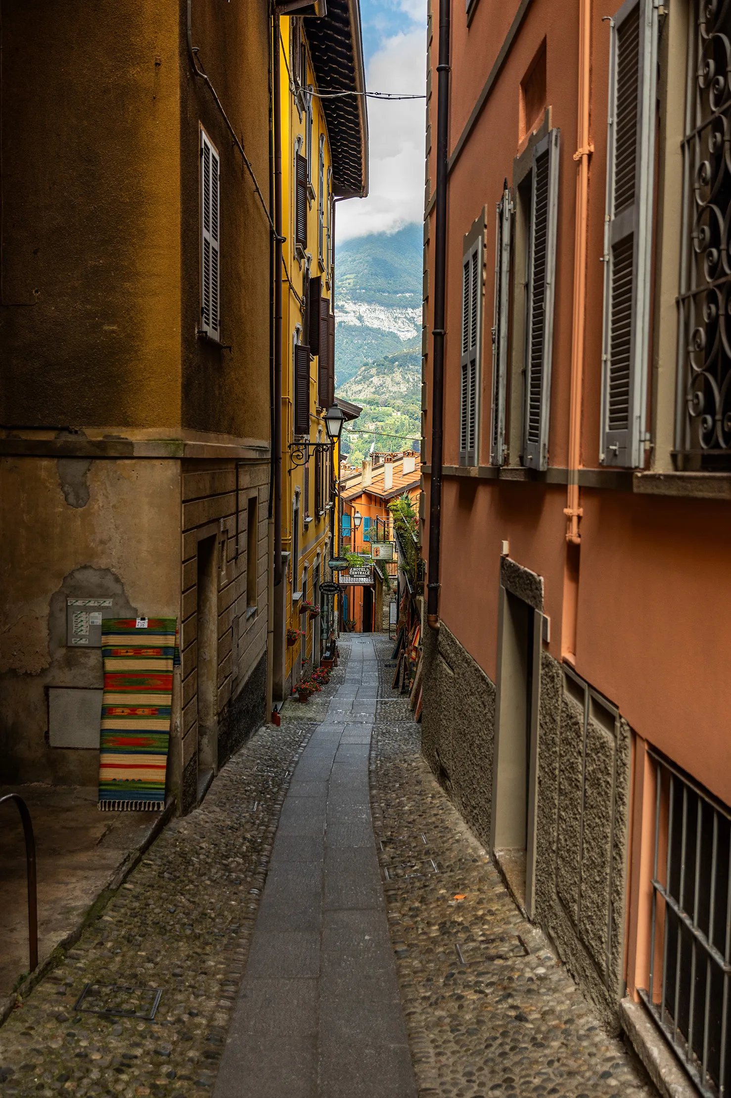 narrow corridor in bellagio